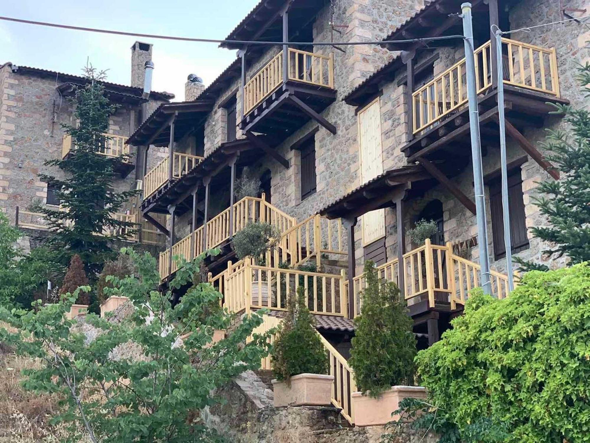 Nymfes Guesthouse Synikia Mesi Trikalon Ngoại thất bức ảnh
